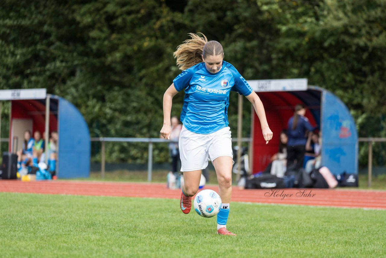 Bild 143 - wBJ VfL Pinneberg - Germania Schnelsen : Ergebnis: 15:1